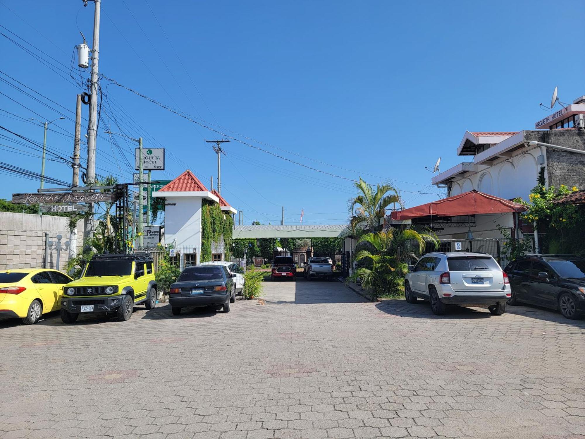 Argueta Hotel San Luis Esterno foto